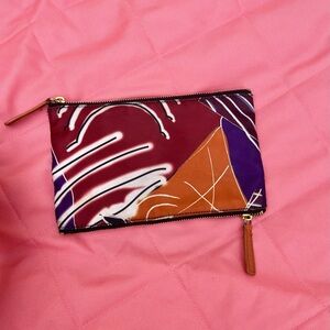 Abstract Multicolor Clutch